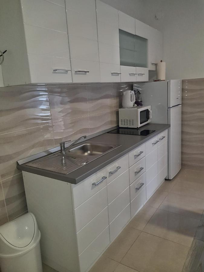 Apartman Nela Apartman Kaštel Sućurac Kültér fotó