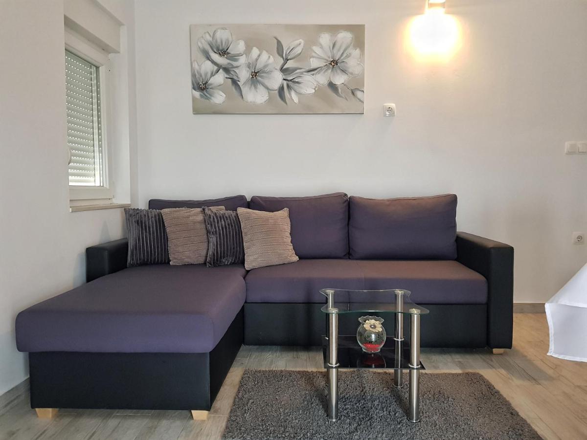 Apartman Nela Apartman Kaštel Sućurac Kültér fotó