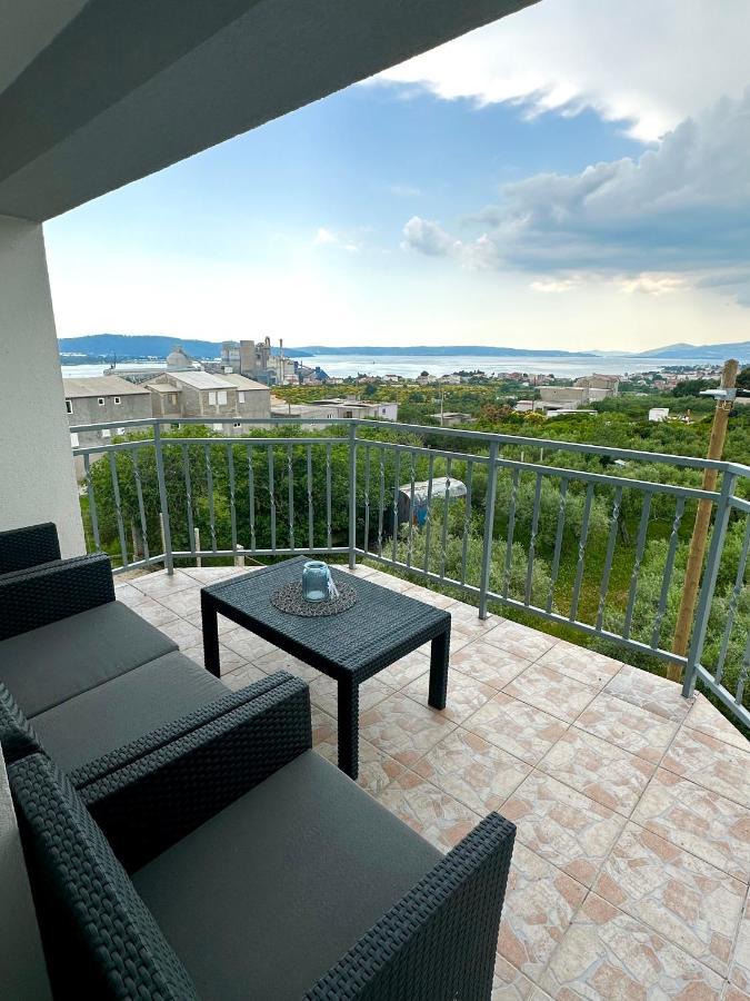 Apartman Nela Apartman Kaštel Sućurac Kültér fotó